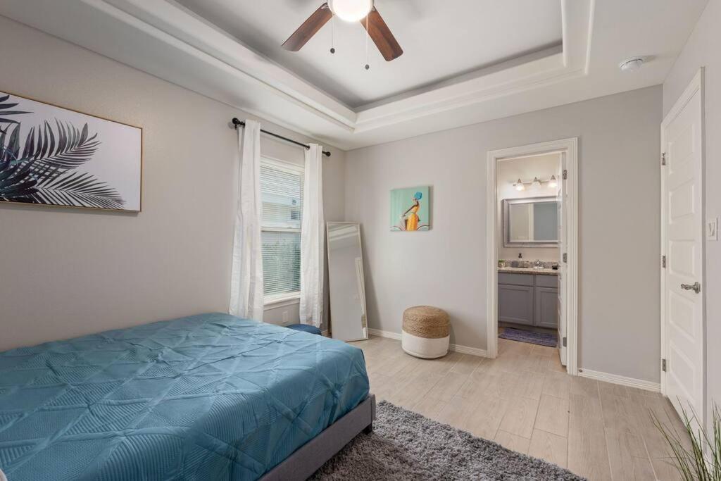 Cozy 3 Bed 2 Bath Apartment, Near Shopping Plazas, Expressway And Free Parking Эдинбург Экстерьер фото